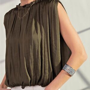 Satin Sleeveless Bubble Botton Blouse - Jungle Green